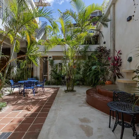 El Mambo Boutique Hotel-3